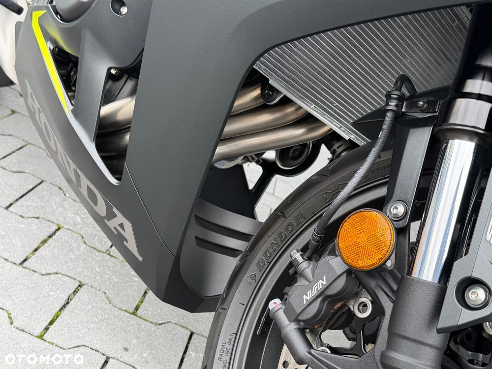 Honda CBR - 21
