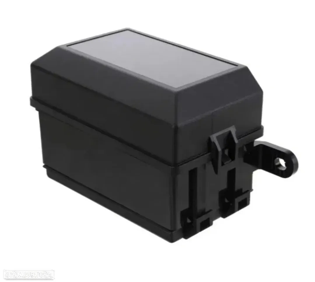 Caixa Suporte de Fusíveis e Reles - Universal + 6 reles - 10