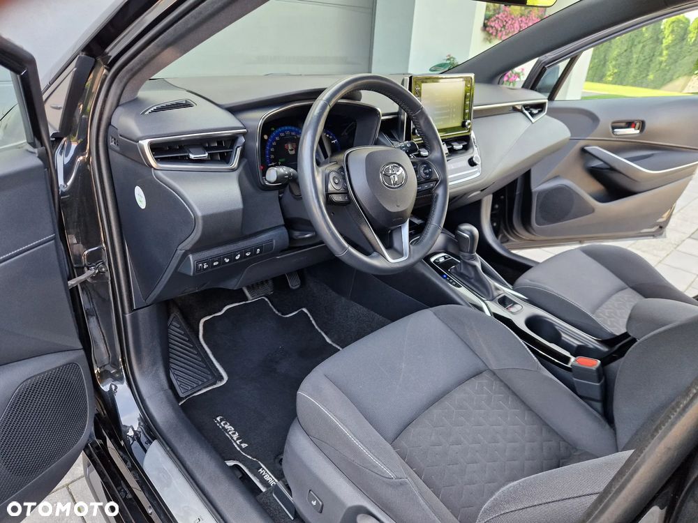 Toyota Corolla 2.0 Hybrid Executive - 14