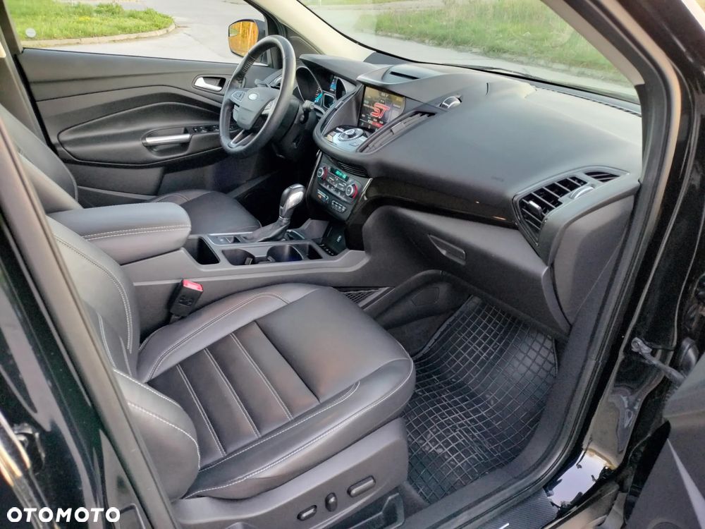 Ford Kuga 2.0 EcoBoost AWD Titanium ASS - 19