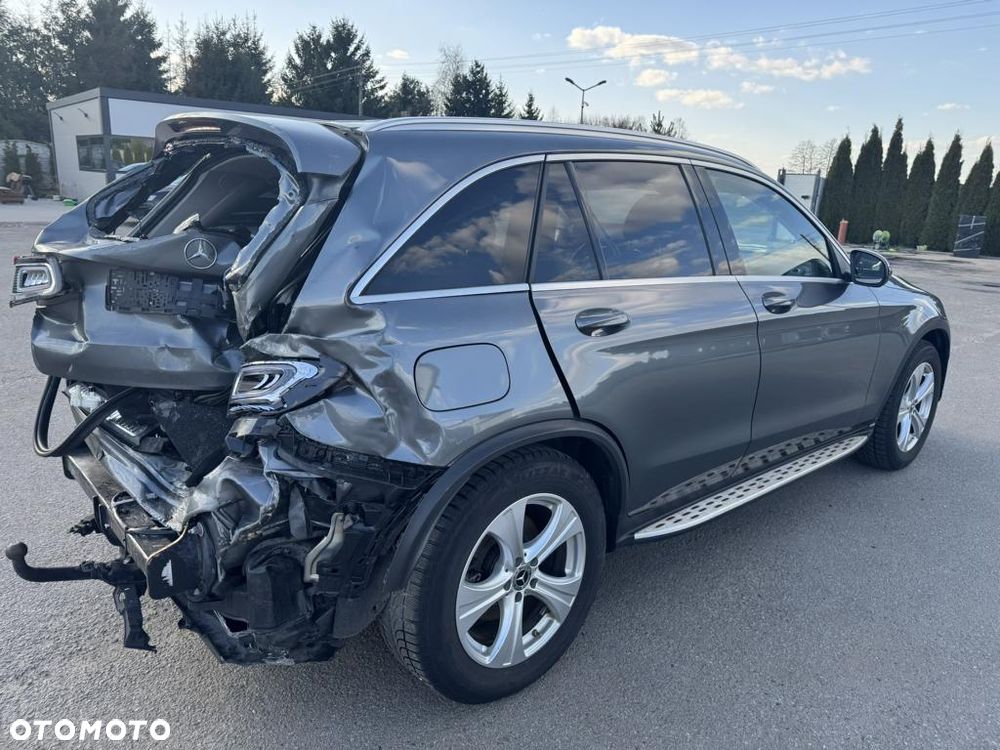Mercedes-Benz GLC 220 d 4Matic 9G-TRONIC AMG Line - 7