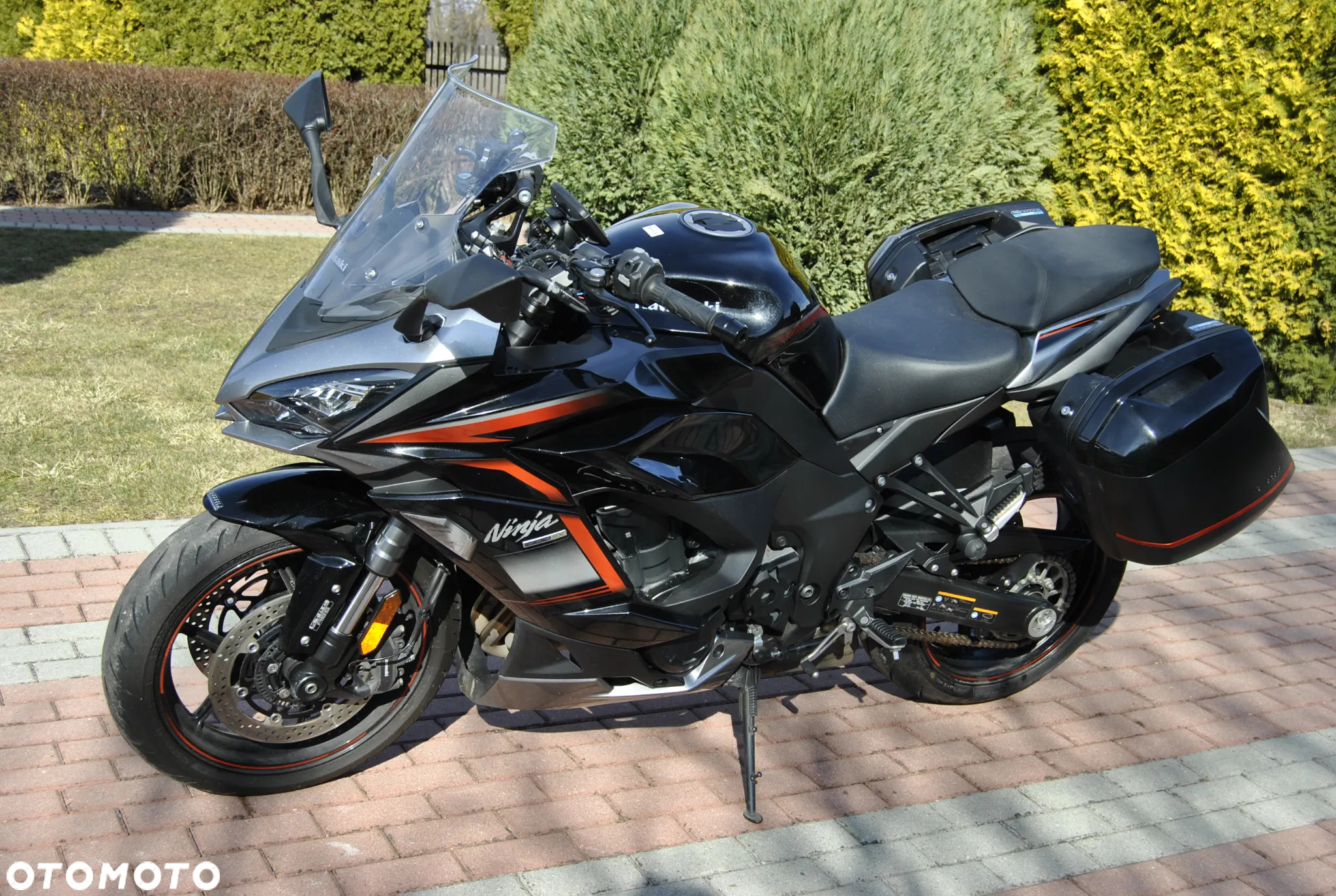 Kawasaki Ninja 1000 SX - 13