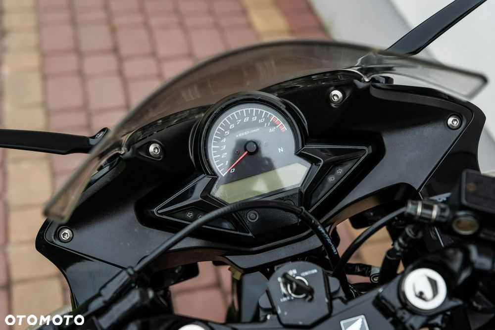 Honda CBR - 8