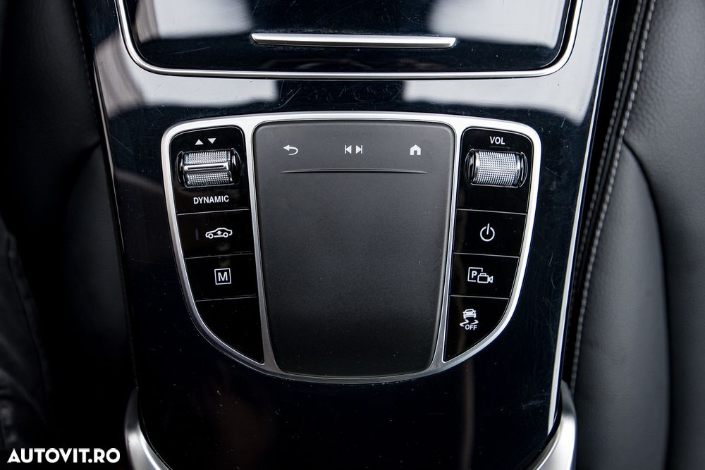 Mercedes-Benz GLC 300 de 4MATIC - 32
