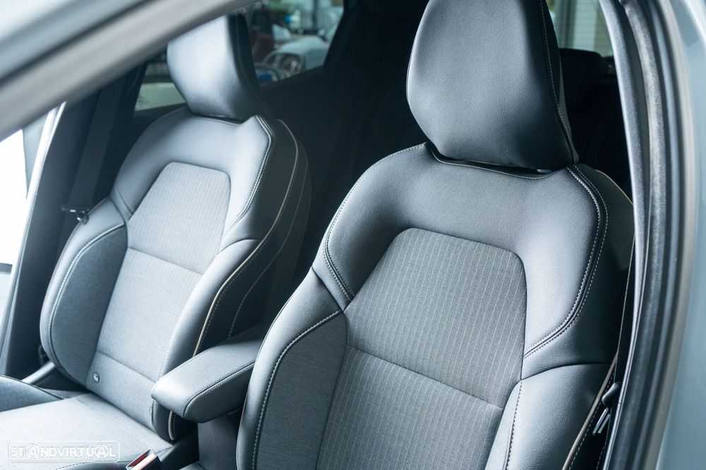 Renault Clio 1.0 TCe Techno Bi-Fuel - 9