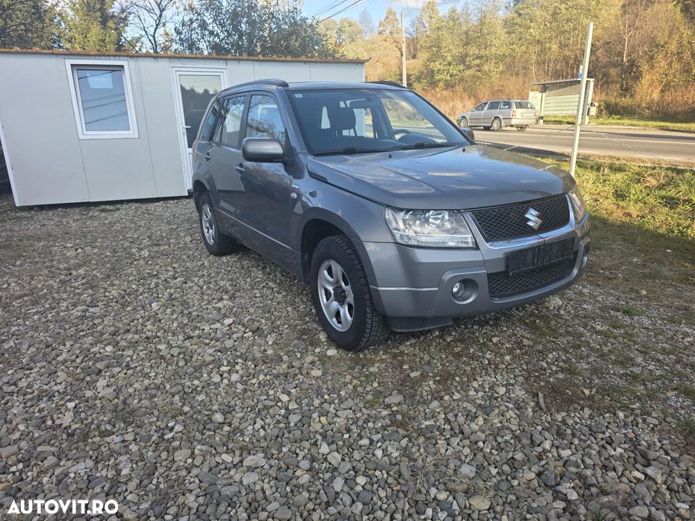 Suzuki Grand Vitara 1.9 DDiS Comfort + DPF Family - 2