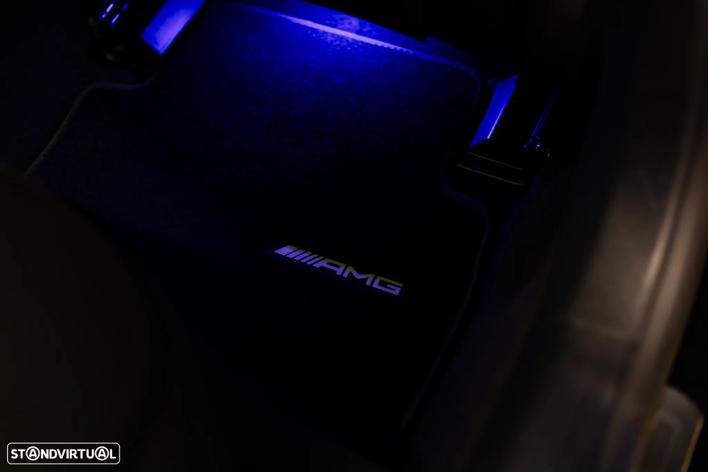 Mercedes-Benz E 300 Standard - 50