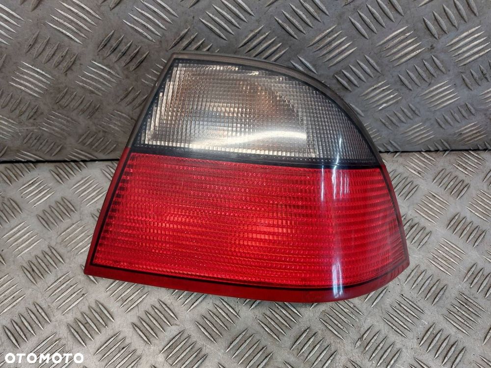 LAMPA PRAWY TYŁ SAAB 9-5 I SEDAN - 6