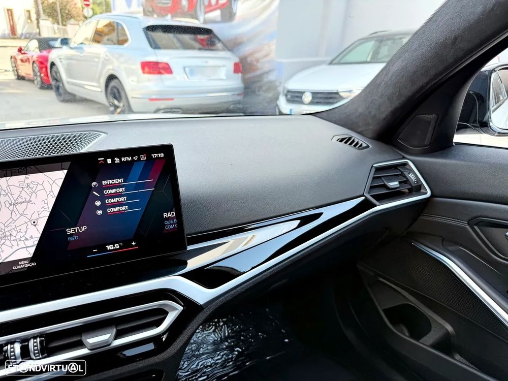 BMW M3 Competition xDrive - 21