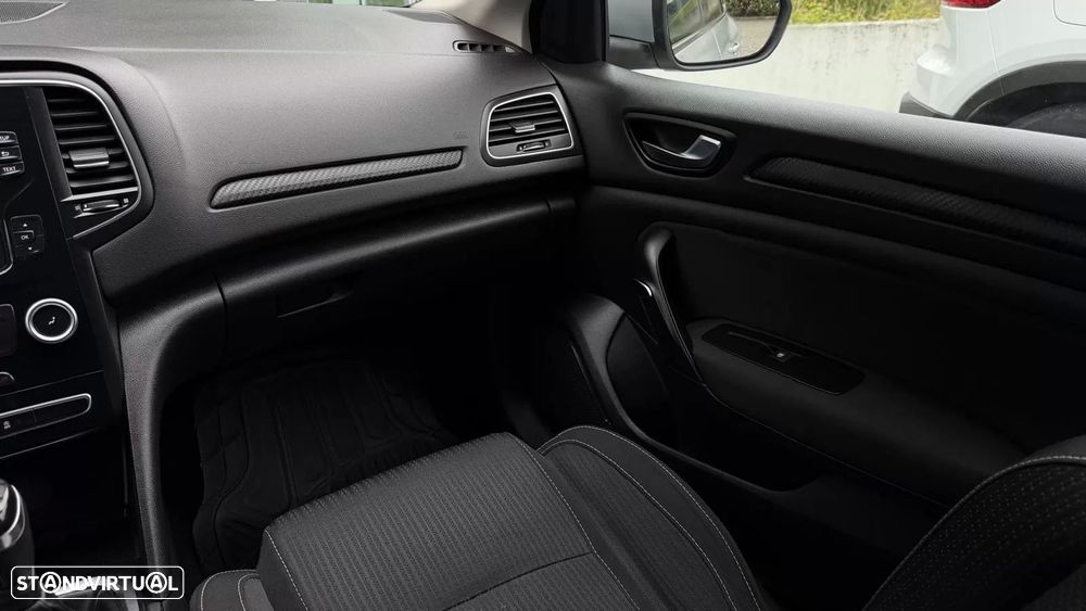 Renault Mégane Sport Tourer 1.5 dCi Zen ECO - 17