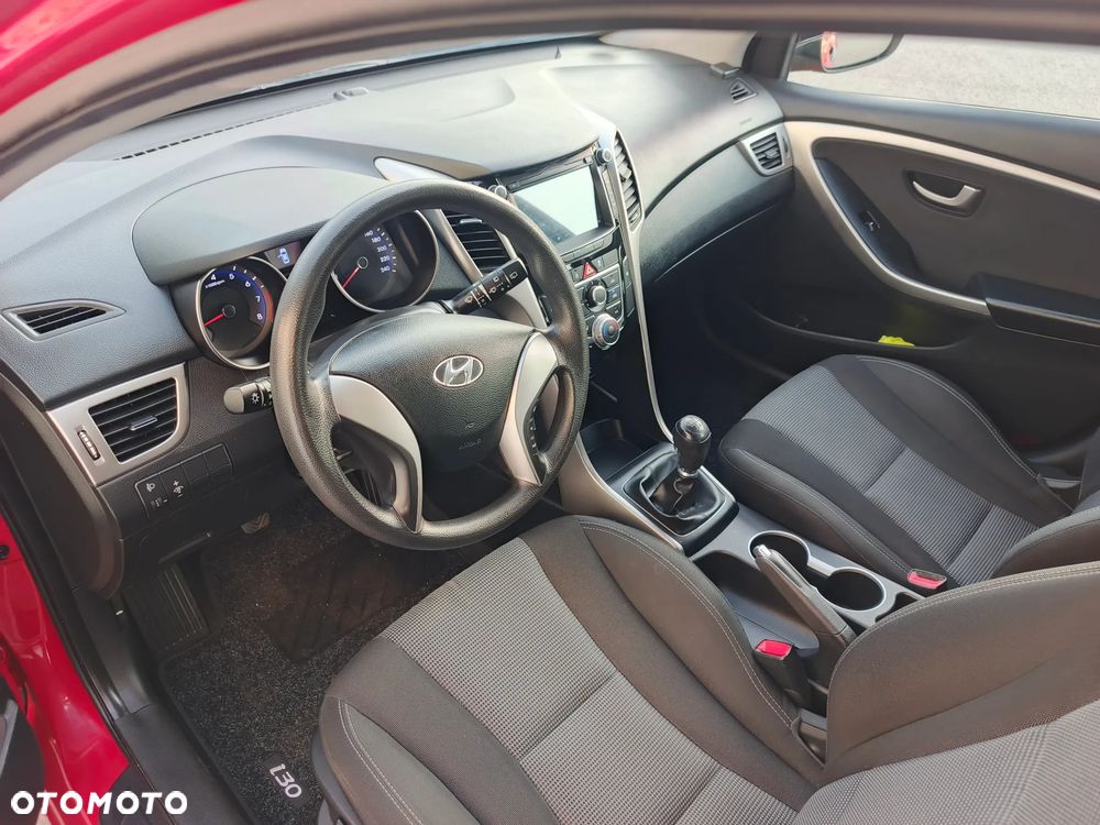 Hyundai i30 - 23