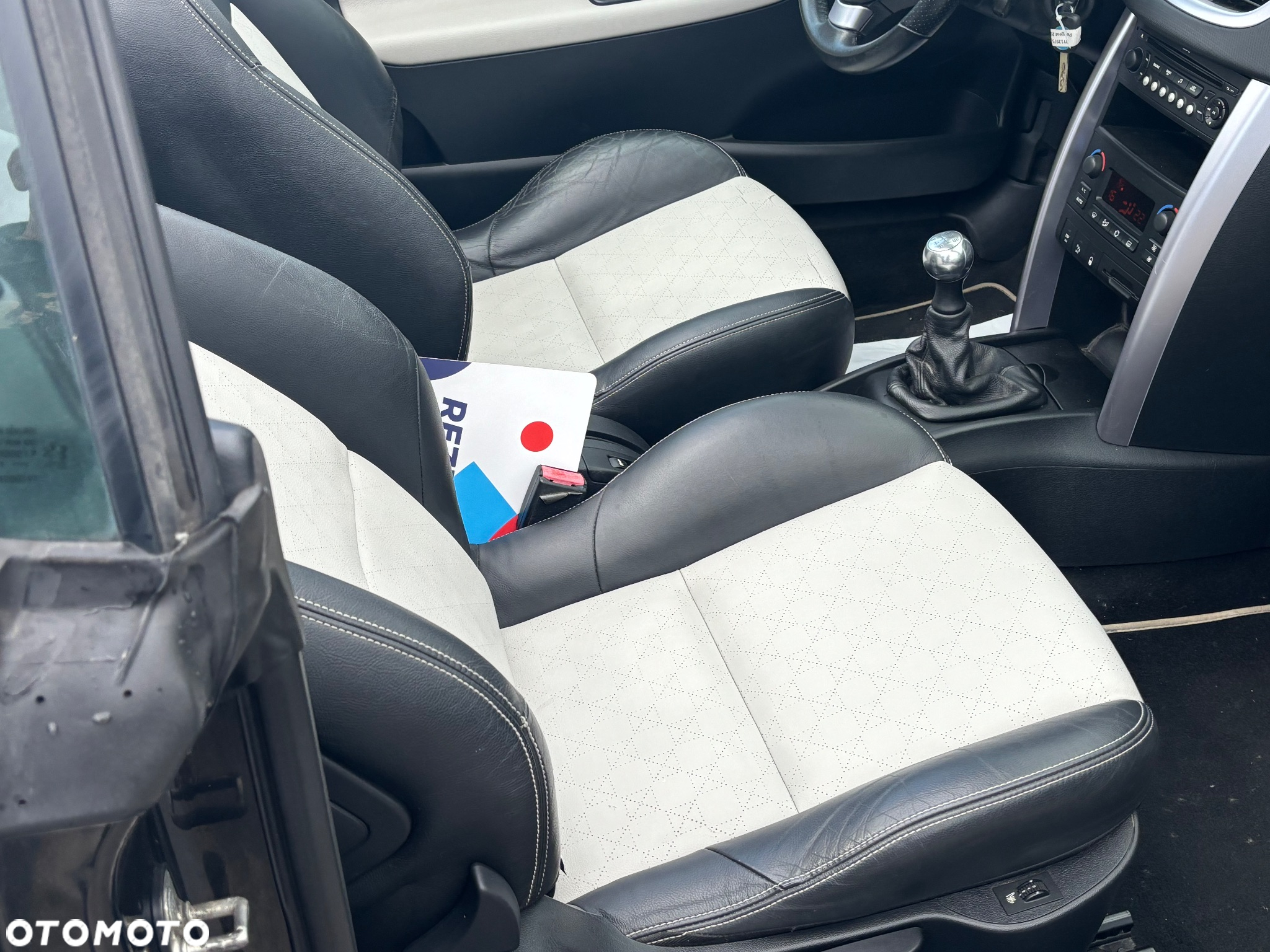 Peugeot 207 CC 120 VTi Roland Garros - 20