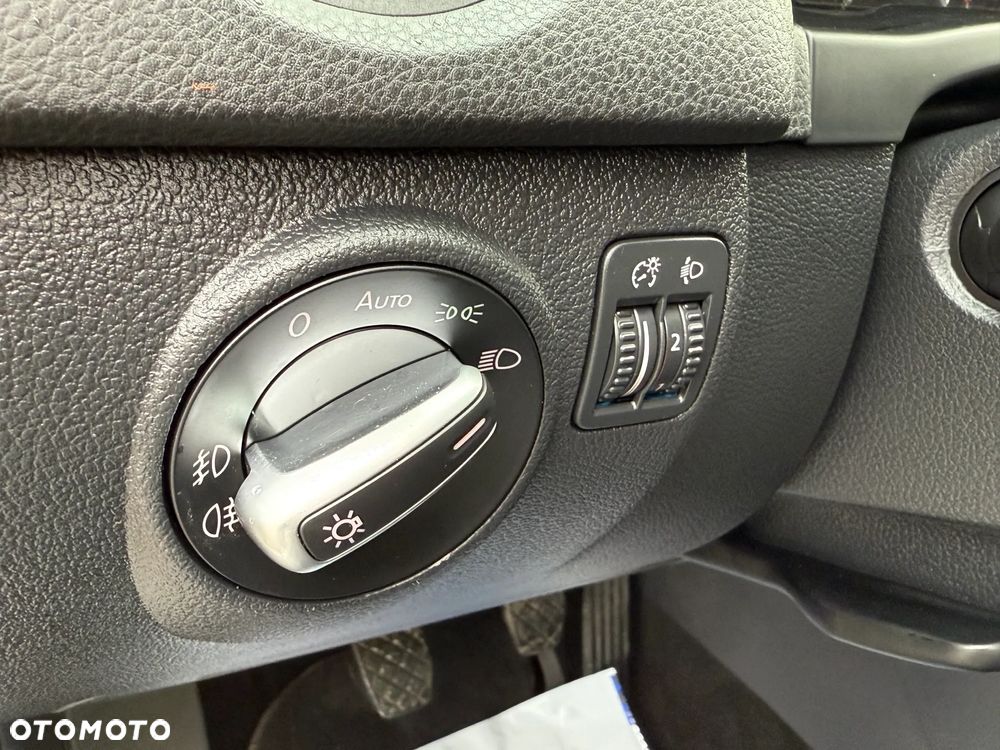 Volkswagen Tiguan 2.0 TDI DPF BlueMotion Technology Exclusive - 36