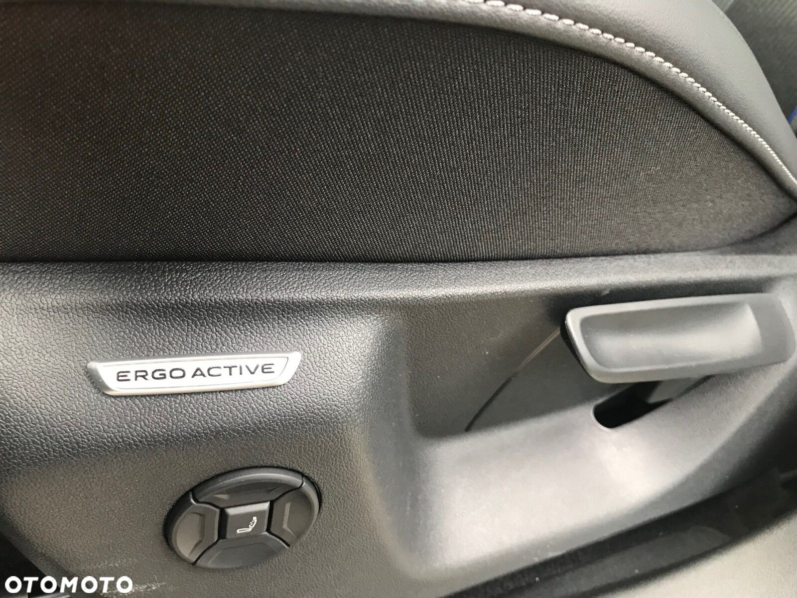 Volkswagen Tiguan - 12