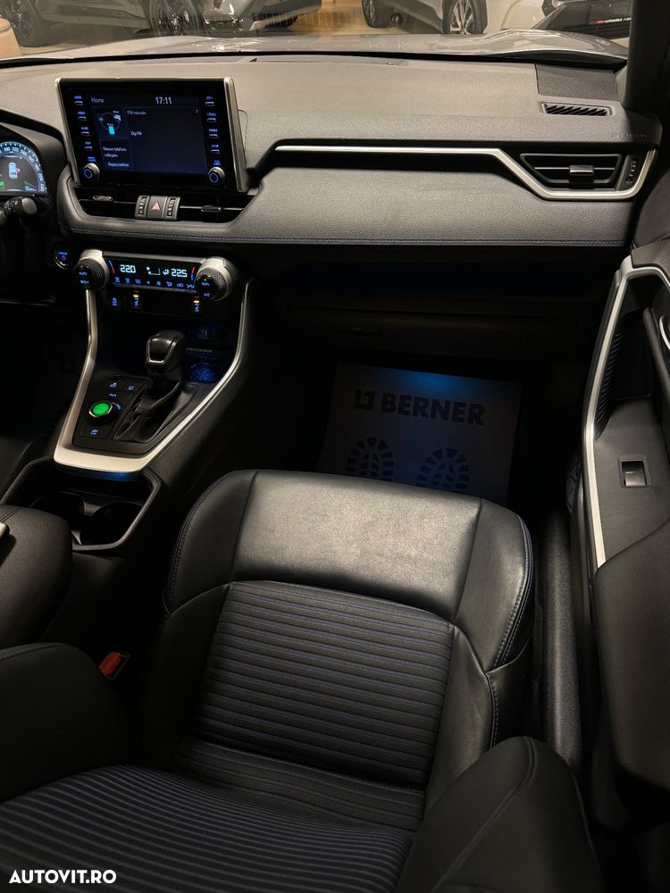 Toyota RAV4 2.5 4x4 Hybrid Black Edition - 9