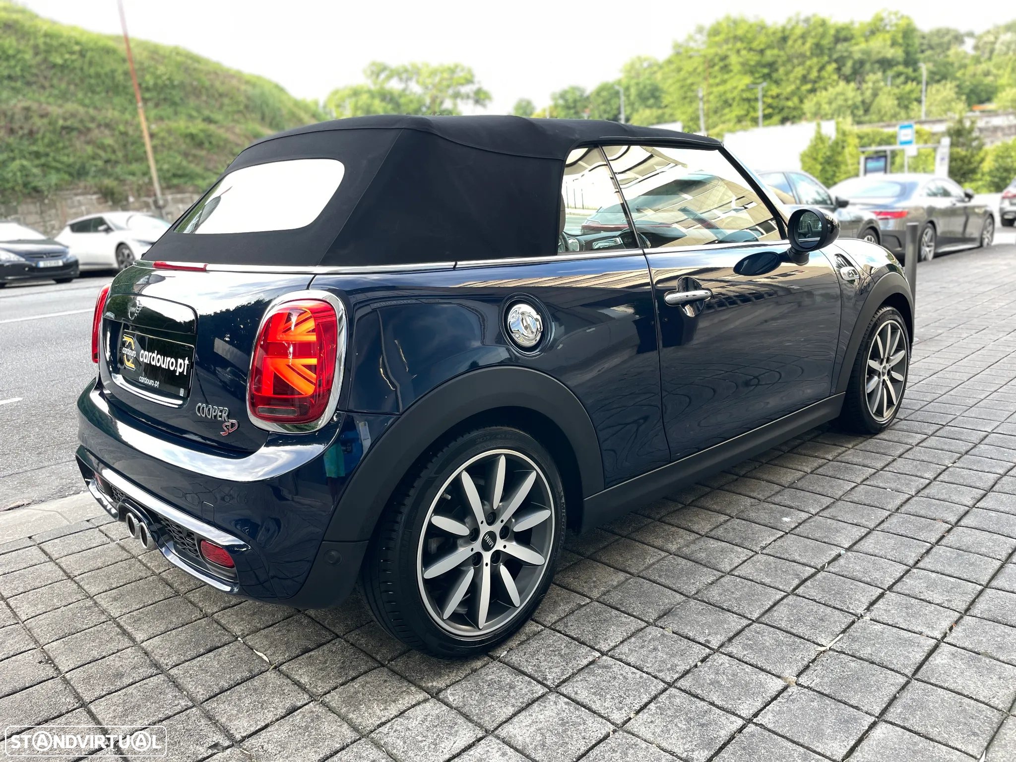 MINI Cabrio Cooper SD Auto - 15