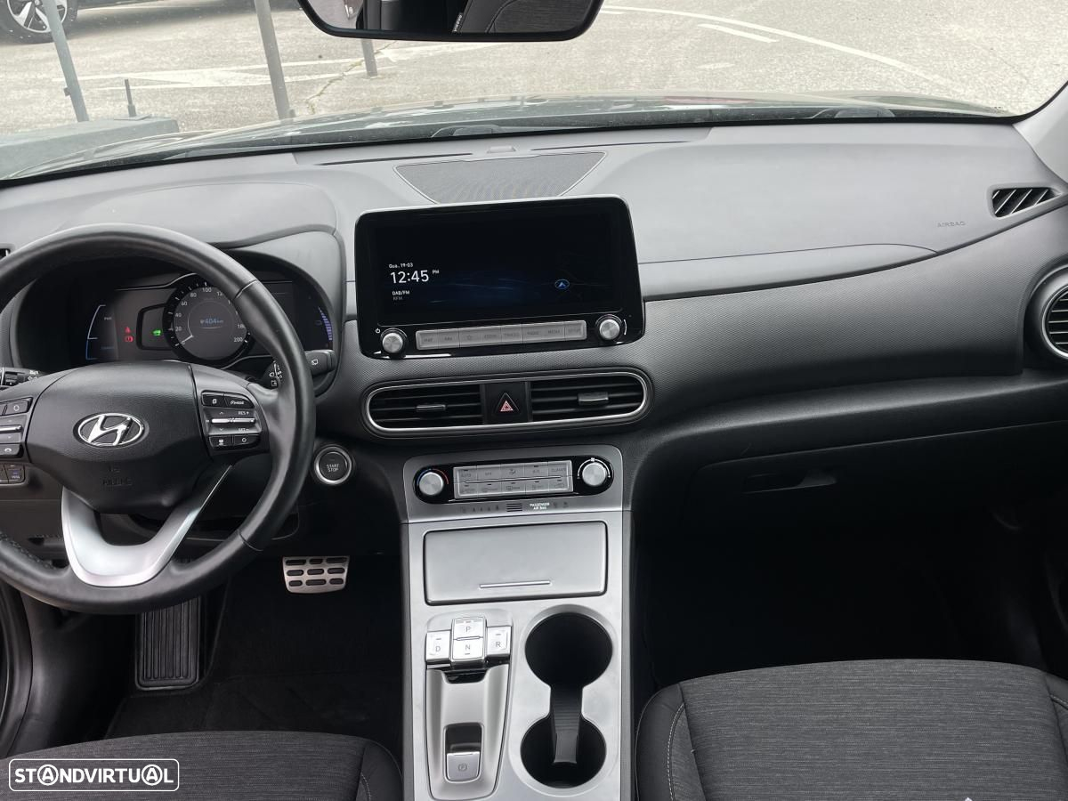 Hyundai Kauai EV 64 kWh Premium - 17
