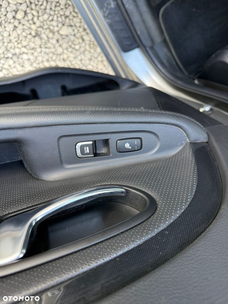 Kia Carens 1.7 CRDi Spirit - 16