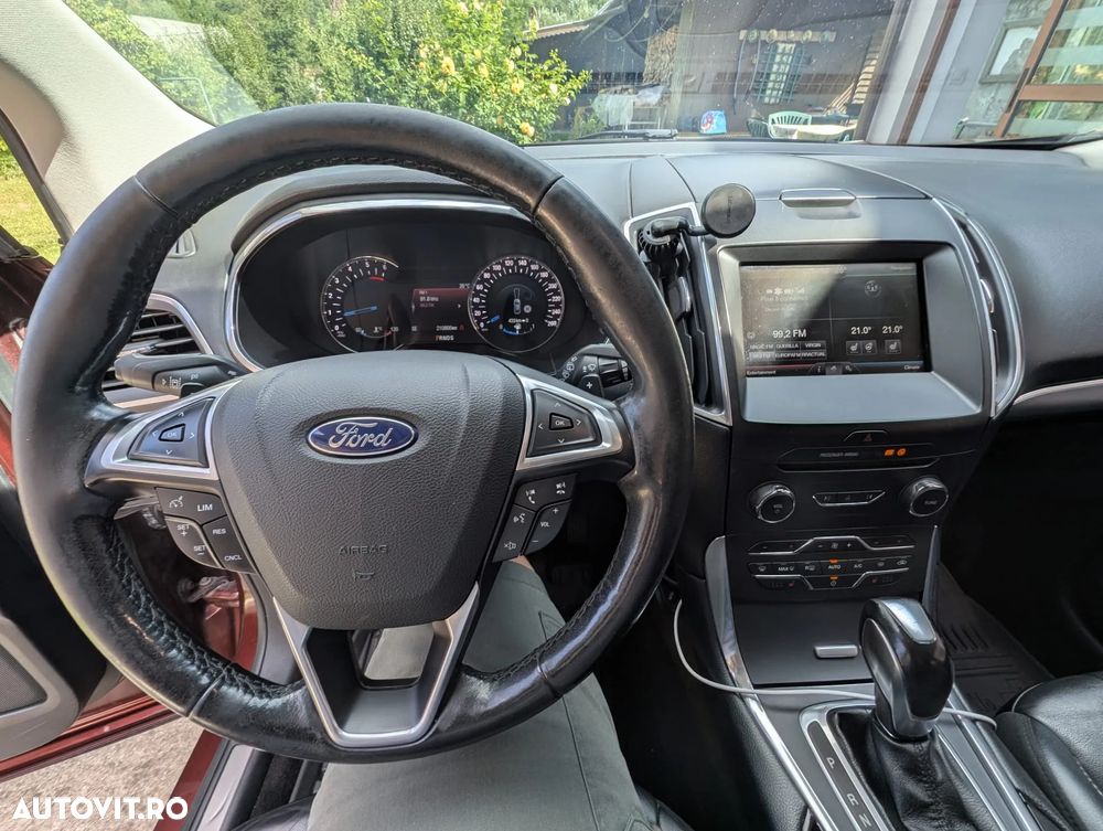 Ford Edge - 10