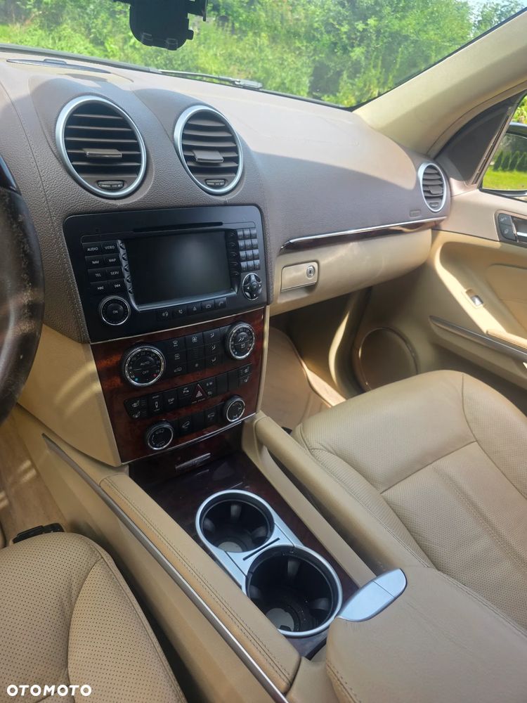 Mercedes-Benz GL 320 CDI - 12