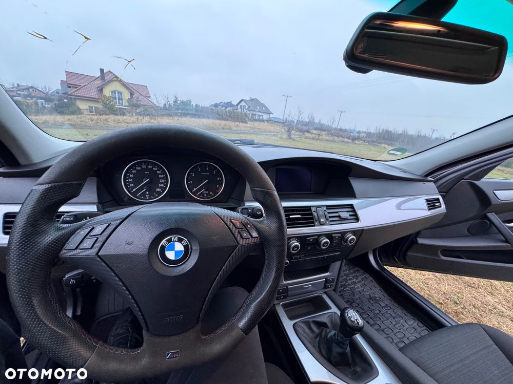 BMW Seria 5 525i - 8