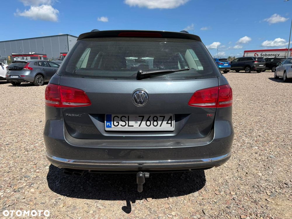 Volkswagen Passat 1.8 TSI Comfortline - 5