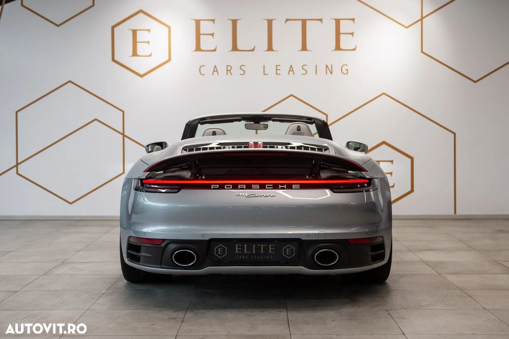 Porsche 911 Carrera Cabriolet PDK - 9