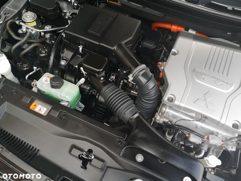 Mitsubishi Eclipse Cross 2.4 PHEV Intense Plus Ralliart - 29