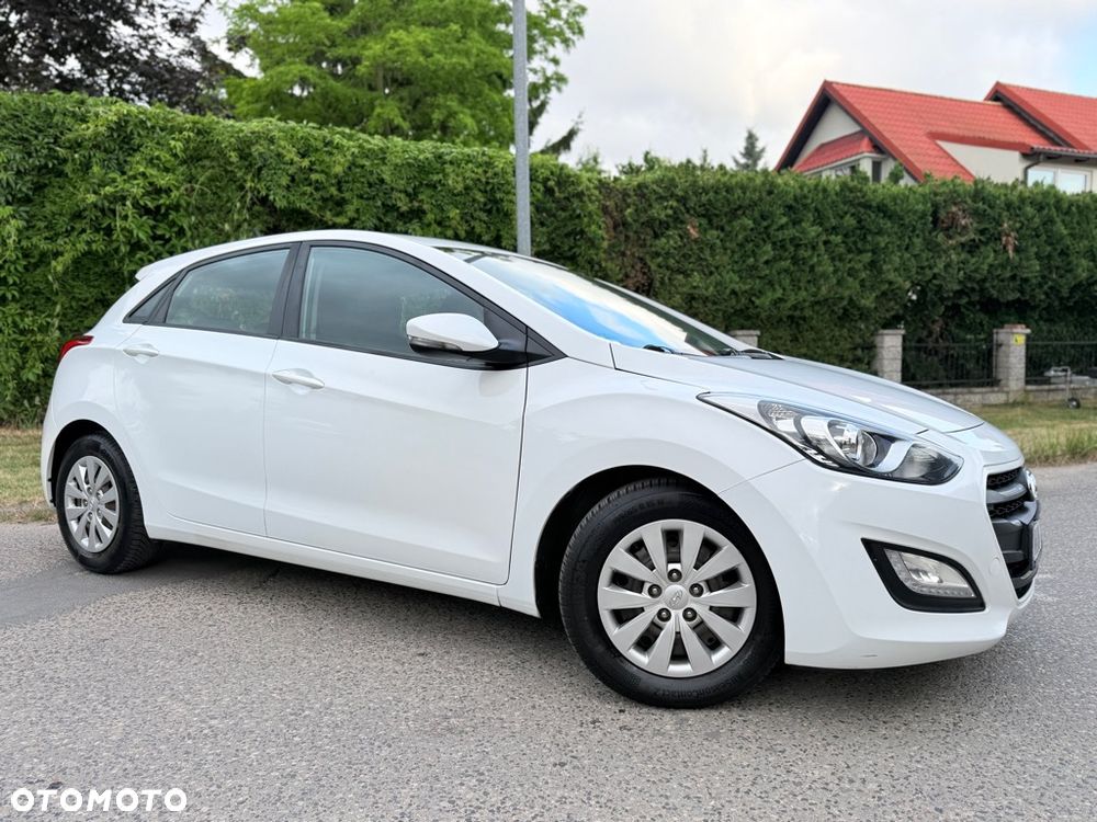 Hyundai i30 1.6 CRDi BlueDrive Premium - 11