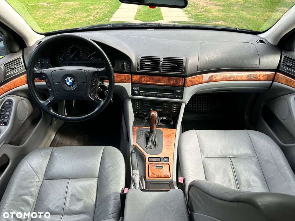 BMW Seria 5 - 15