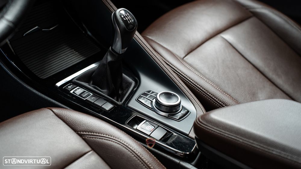 BMW X1 16 d sDrive xLine - 30
