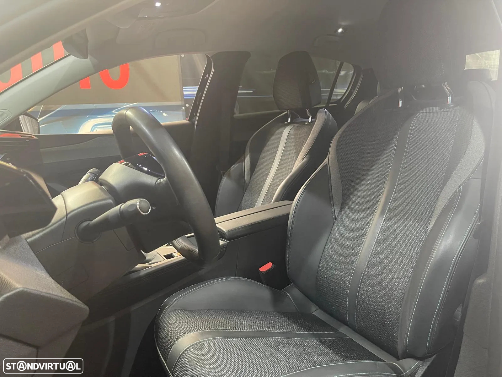 Peugeot 308 1.2 PureTech Allure - 29