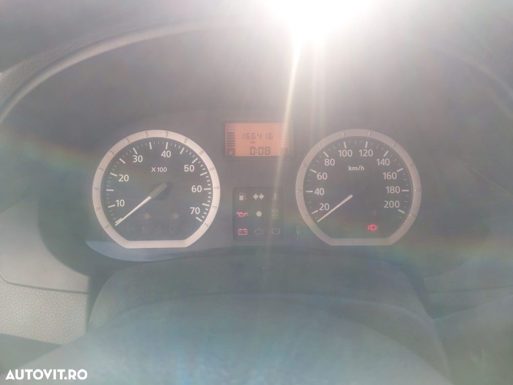 Dacia Logan 1.6 MPI Laureate - 8