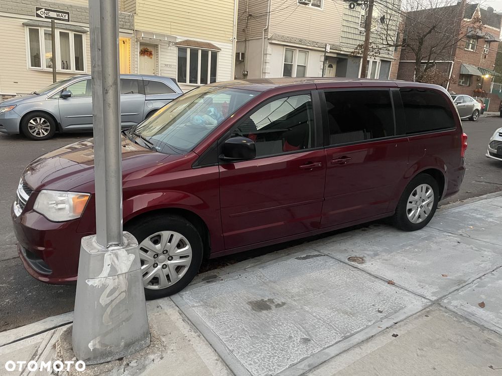 Dodge Grand Caravan - 6