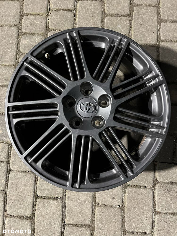 Alufelgi 5x114,3 18 cali Toyota Rav4 CH-R Corolla Cross czujniki TPMS