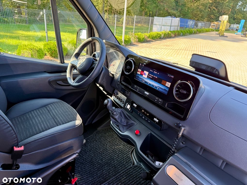 Mercedes-Benz Sprinter 519 Tourist Line GSR II - 16