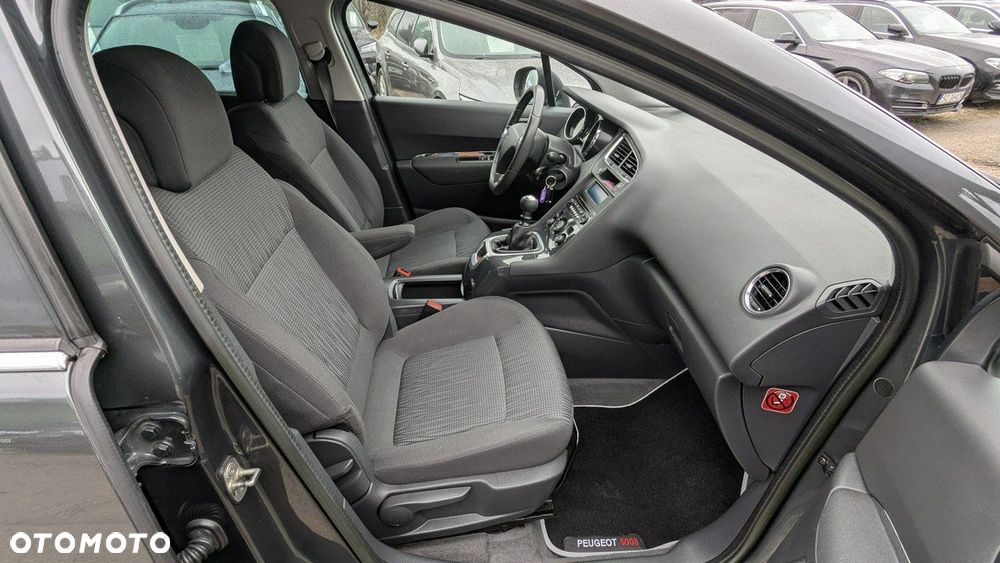 Peugeot 5008 - 18