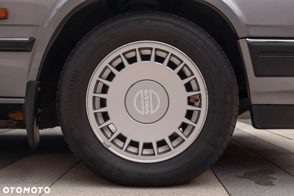 Volvo Seria 700 - 27