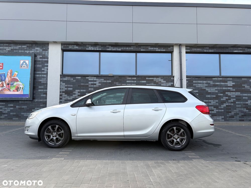 Opel Astra 1.7 CDTI Cosmo - 4