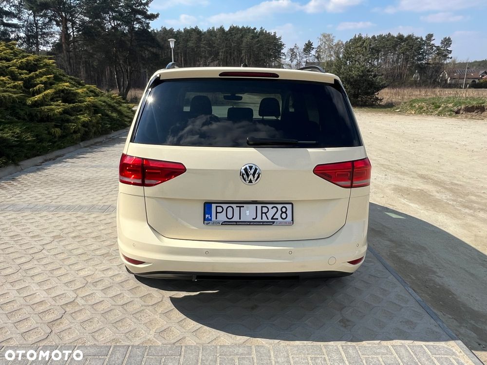 Volkswagen Touran 2.0 TDI SCR DSG Trendline - 2