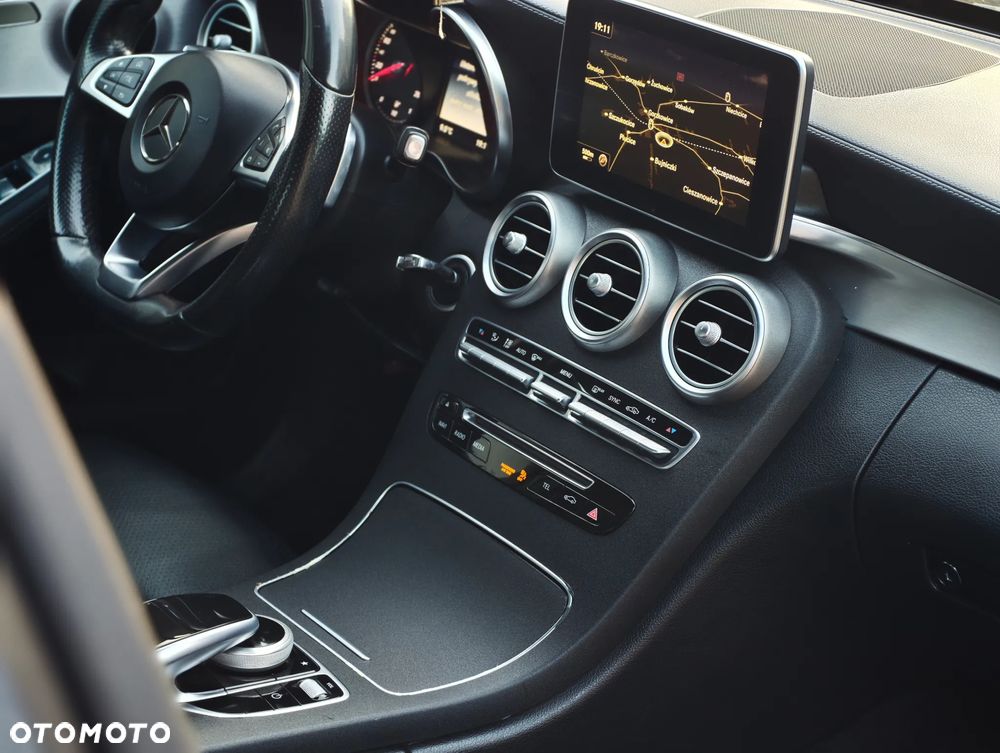 Mercedes-Benz Klasa C 250 7G-TRONIC - 11