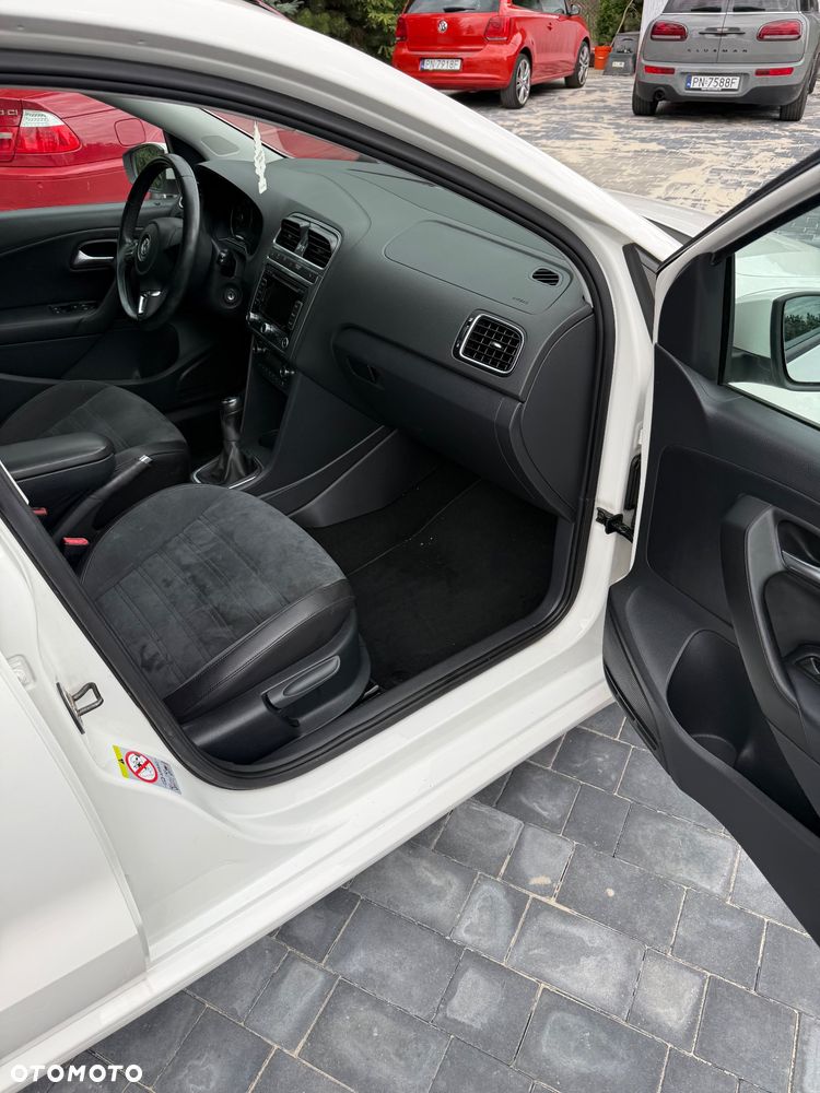 Volkswagen Polo 1.4 16V Highline - 20