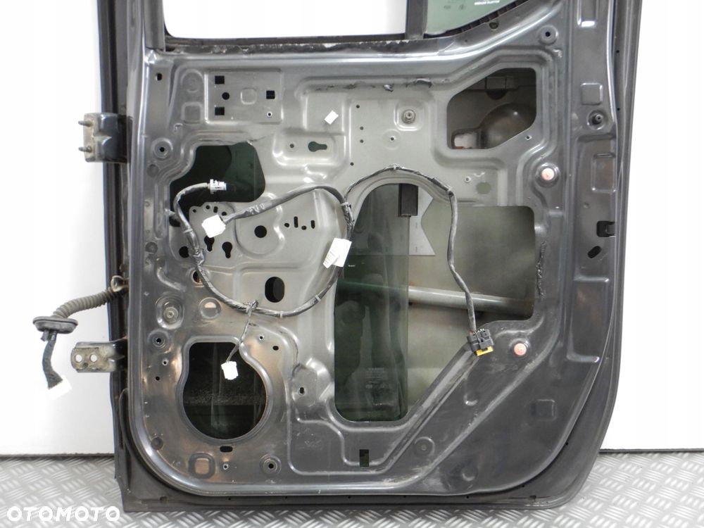 Drzwi tylne prawe tył Nissan Navara III D40 2006-2014 Kombi CZARNE - 5