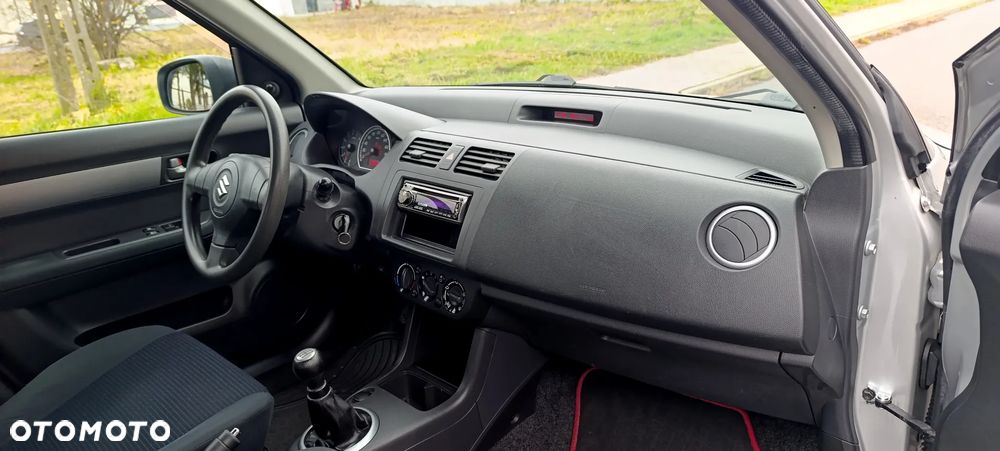 Suzuki Swift - 14