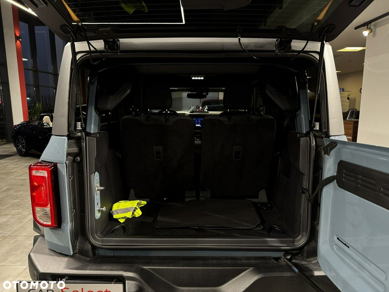 Ford Bronco - 18
