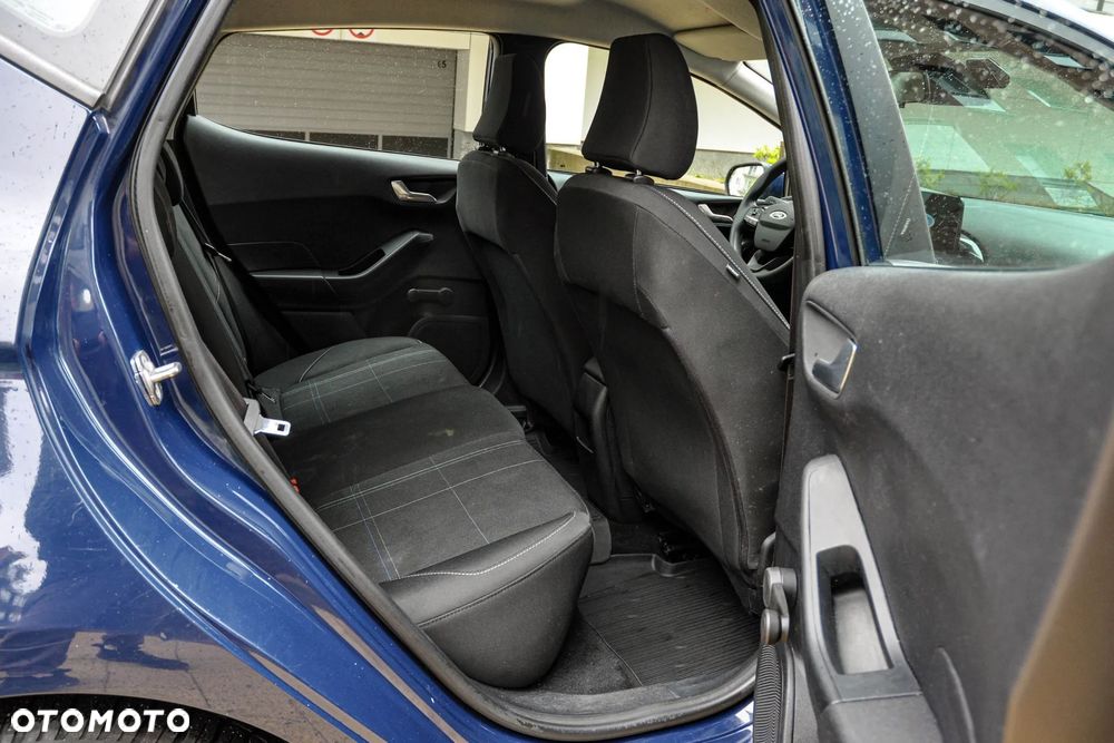 Ford Fiesta - 12