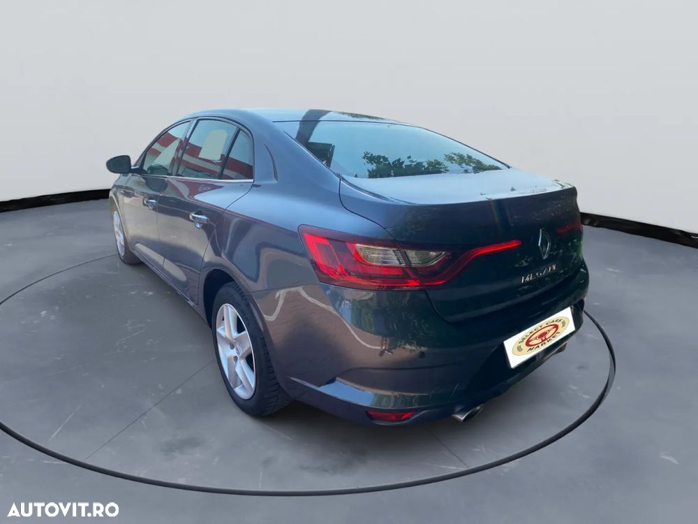 Renault Megane TCe GPF Zen - 2