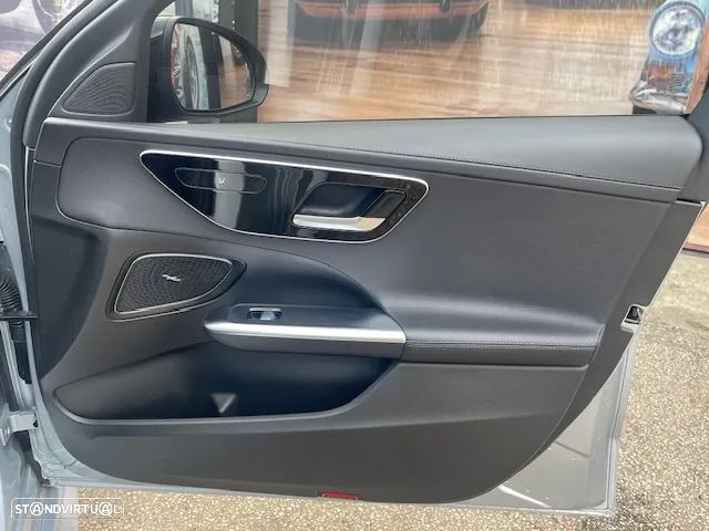 Mercedes-Benz C 300 d AMG Line - 34