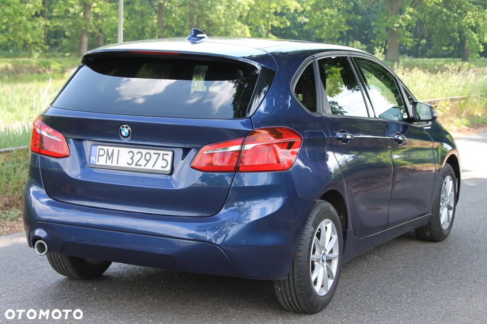BMW Seria 2 216d - 5