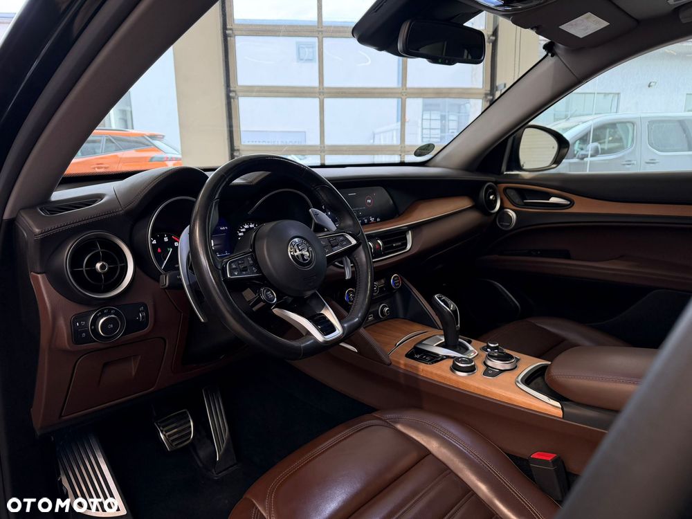 Alfa Romeo Stelvio 2.0 Turbo Veloce Q4 - 8
